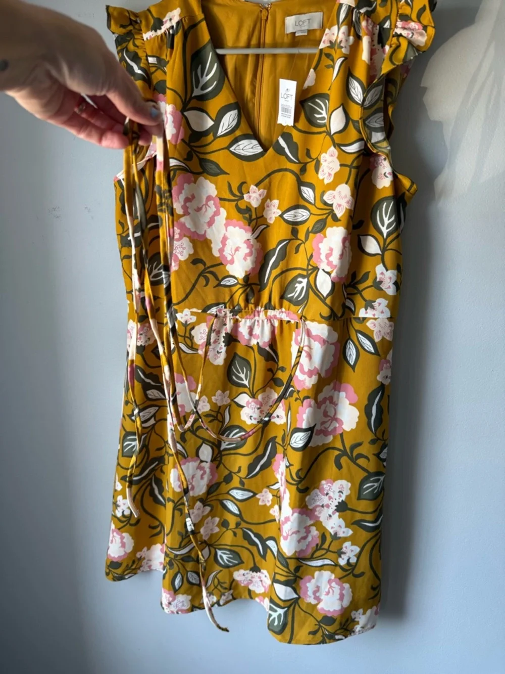 NEW Loft Floral V-Neck Drawstring Dress Yellow Pink Green Print Size L - Picture 5 of 9